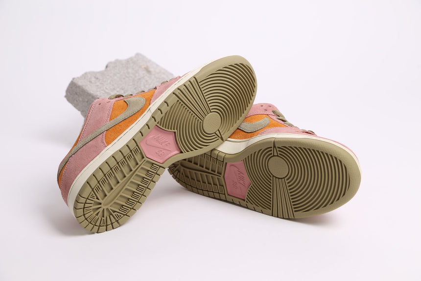 Nike Sb Dunk Low Pro - Red Stardust Neutral Olive - Spin Limit Boardshop