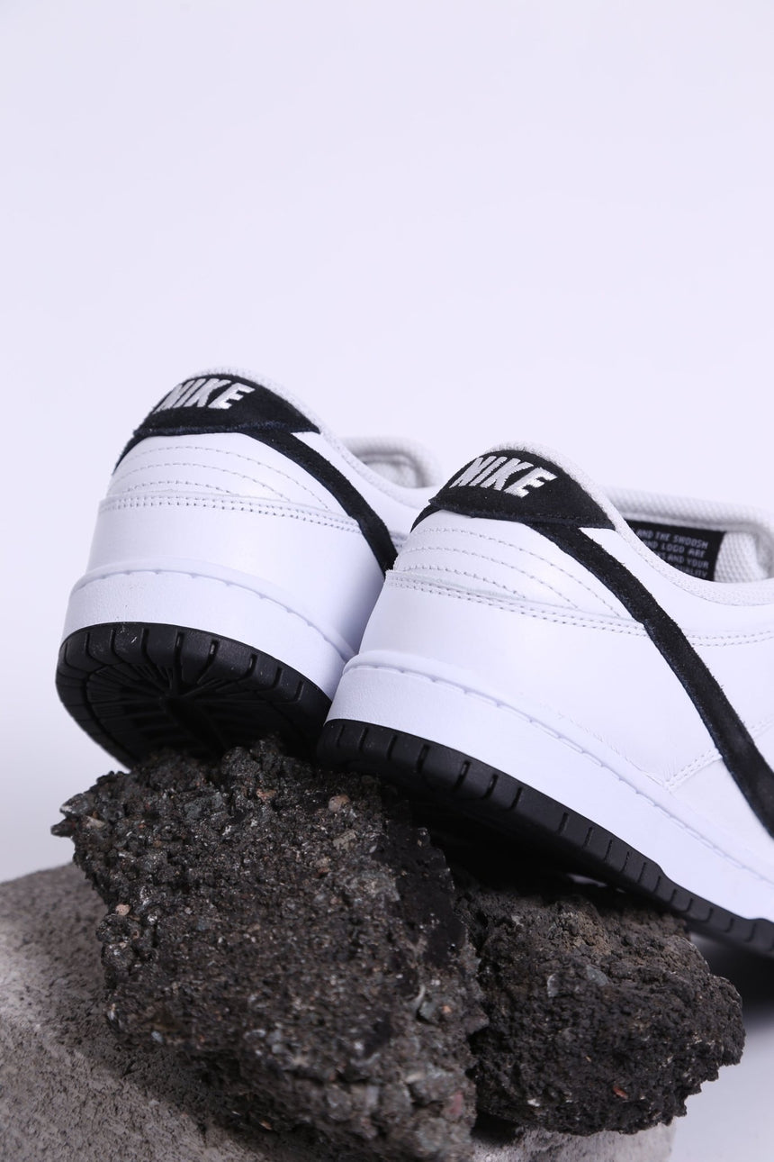 Nike Sb Dunk Low Pro - White Black - Spin Limit Boardshop