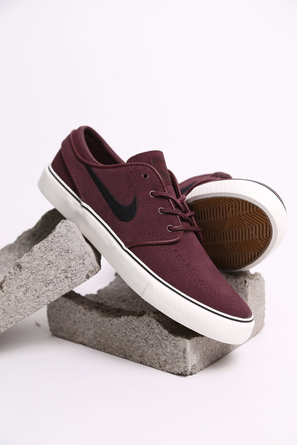 Nike SB Janoski OG Burgundy Crush