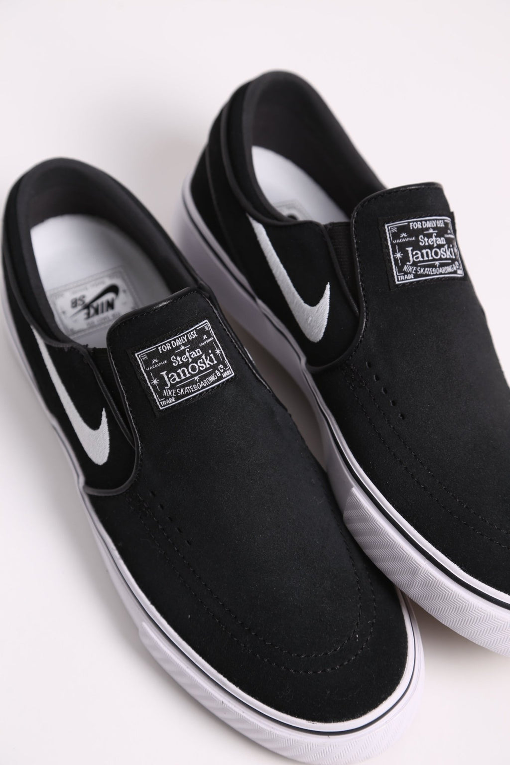 Nike SB Janoski Slip OG Black White Spin Limit Boardshop