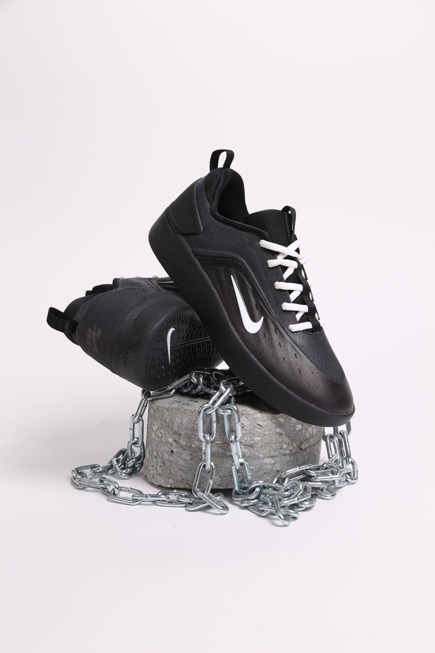Nike Sb Zoom Nyjah 4 - Black - Spin Limit Boardshop