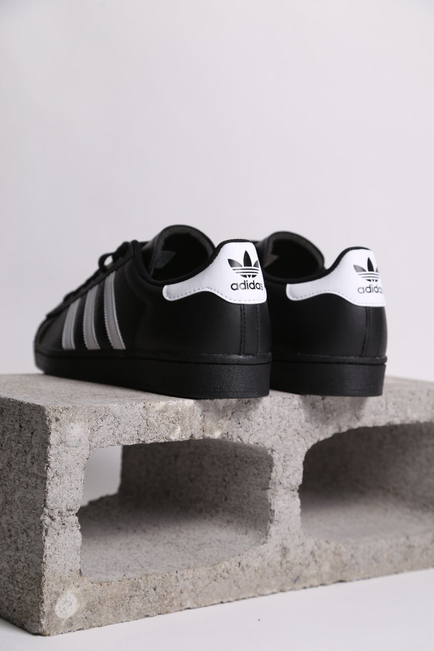 Adidas Superstar ADV - Black White - Spin Limit Boardshop