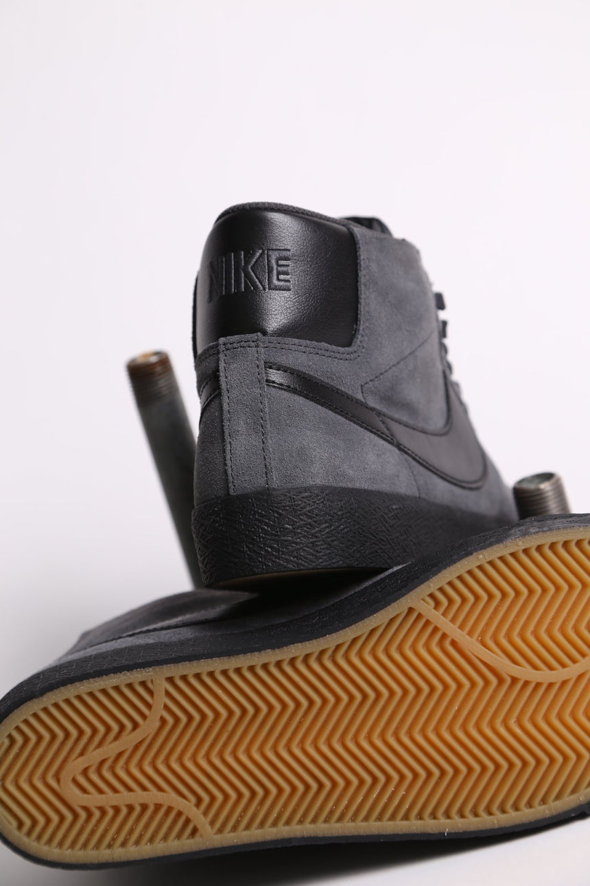 Nike Sb Blazer Mid - Anthracite Suedes - Spin Limit Boardshop