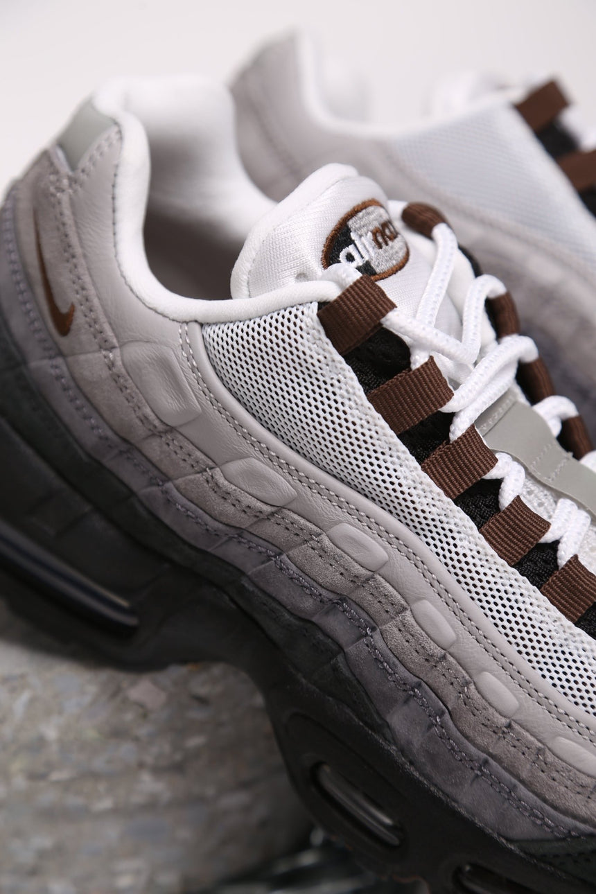 Nike Sb Air Max 95 - Cacao Wow - Spin Limit Boardshop