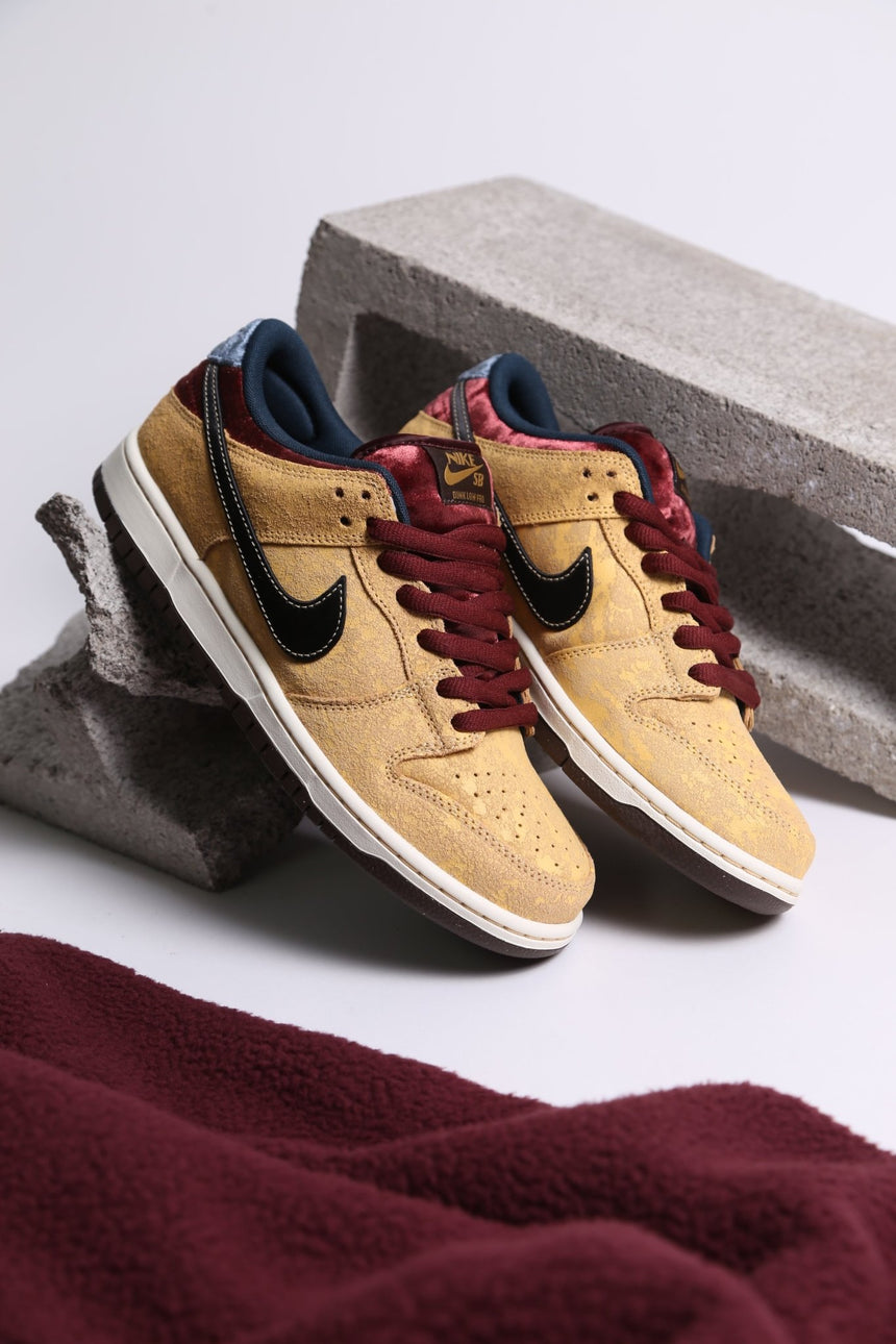 Nike SB Dunk Low Pro - City Of Cinema - Spin Limit Boardshop