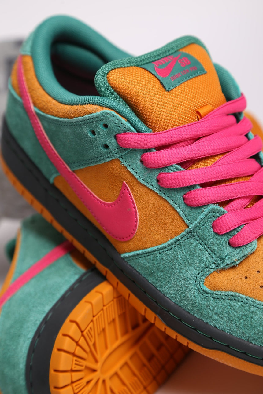 Nike Sb Dunk Low Pro - Green Noise - Spin Limit Boardshop