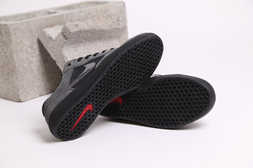 Nike Sb Force 58 - Black Metallic Dark Grey - Spin Limit Boardshop