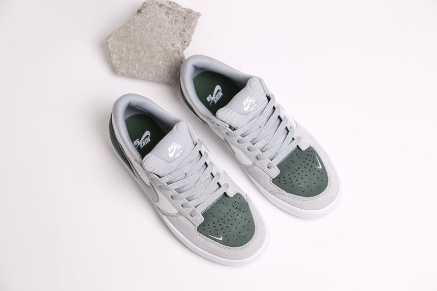 Nike Sb Force 58 - White Silver Fir Green - Spin Limit Boardshop