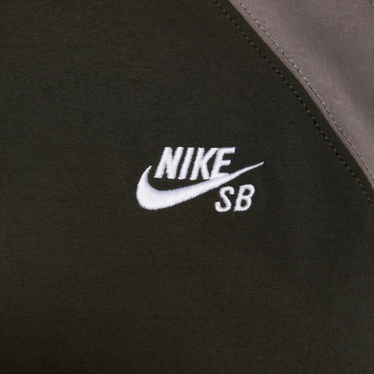 Nike SB Full - Zip Woven Skate Jacket - Green - Spin Limit Boardshop