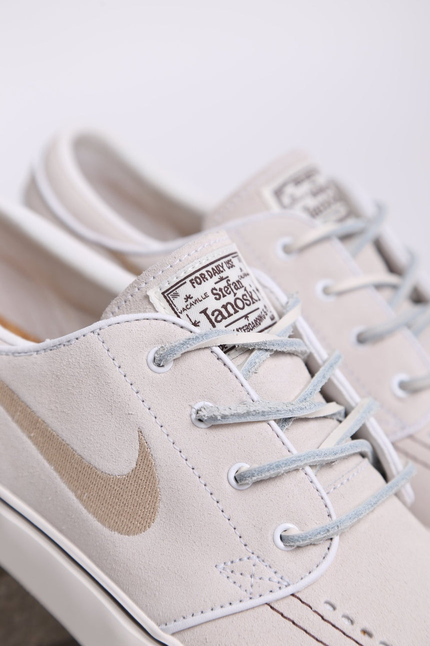 Nike SB Janoski OG + - Summit White - Spin Limit Boardshop
