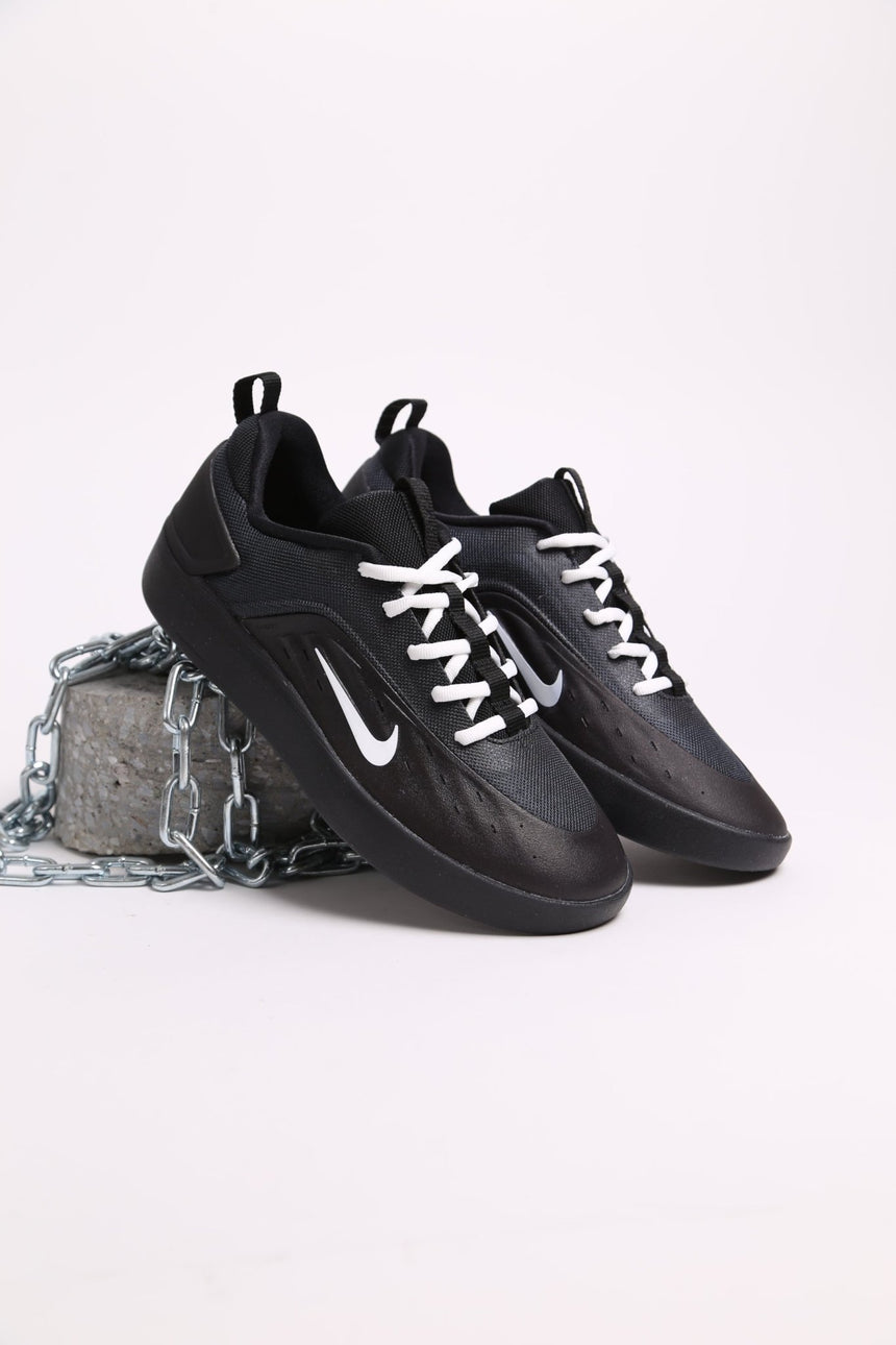 Nike Sb Zoom Nyjah 4 - Black - Spin Limit Boardshop
